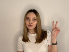 EdinaCommander from LiveJasmin