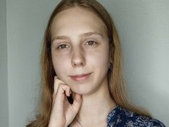 EdithAlltop - female with brown hair webcam at LiveJasmin