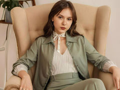 EdlaHeath - female with red hair webcam at LiveJasmin