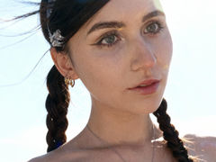 EffiElvas from LiveJasmin