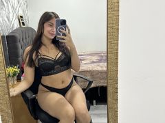 EimyGreen - female with black hair webcam at LiveJasmin