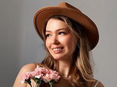 LeaLoran - female with black hair webcam at LiveJasmin