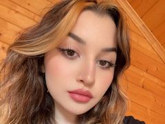 ElaineLouge from LiveJasmin