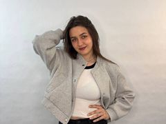 ElaraWhitmoren from LiveJasmin