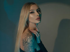 EleanorBennett from LiveJasmin