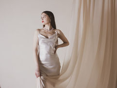 EleanorHart - female with brown hair webcam at LiveJasmin