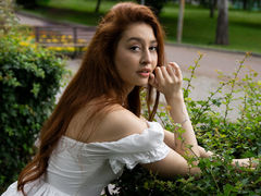 EleanorHart - female with brown hair webcam at LiveJasmin