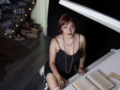 Elecktrra - female with red hair and  big tits webcam at LiveJasmin