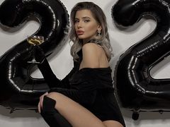 EleineBlake - blond female with  big tits webcam at LiveJasmin