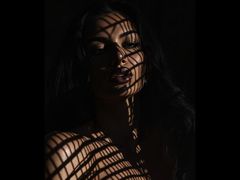 ElektraDaemon - female with black hair and  big tits webcam at LiveJasmin