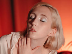 ElenMore from LiveJasmin