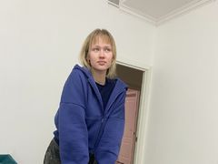 EleneCarle - blond female webcam at LiveJasmin