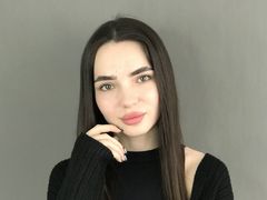 EleneDunnell from LiveJasmin