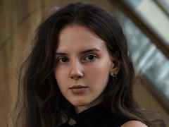 EleneFares from LiveJasmin