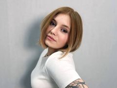 ElenorLandes - female with red hair webcam at LiveJasmin