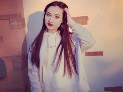 EleonoraSun from LiveJasmin