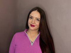 ElinaBellucci - female webcam at LiveJasmin