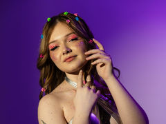 ElinaVale from LiveJasmin