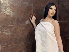 ElisaLola - female with black hair and  big tits webcam at LiveJasmin