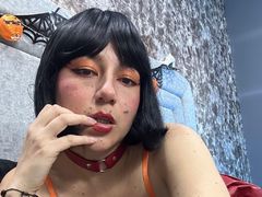 ElisaPolarodi - female with brown hair and  big tits webcam at LiveJasmin