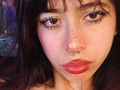 ElisabethGarban - female with black hair webcam at LiveJasmin