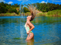 EliseDavis - female with red hair webcam at LiveJasmin