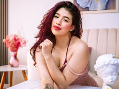 ElizaNior - female with black hair webcam at LiveJasmin