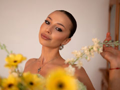 ElizabethNorris from LiveJasmin