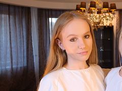 EllaAndOdelyna from LiveJasmin