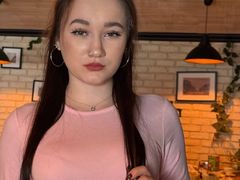 EllaVietor - female with brown hair webcam at LiveJasmin