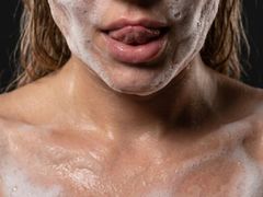 ElleRoyale - female with  small tits webcam at LiveJasmin