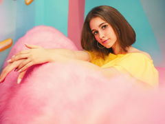 EllenGrays - blond female webcam at LiveJasmin