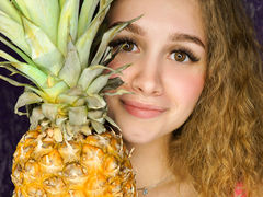 EllenGrays - blond female webcam at LiveJasmin