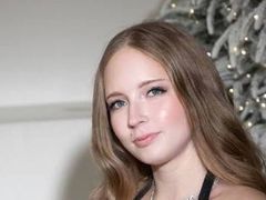 EllenWhite from LiveJasmin