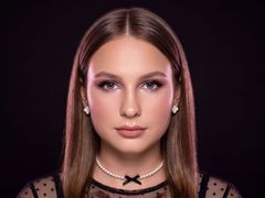 ElliGloom from LiveJasmin