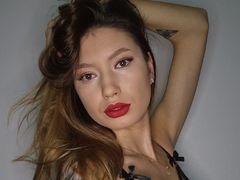 ElliaBellamy from LiveJasmin