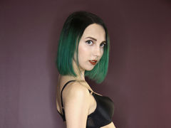 EllieSweet - female with brown hair webcam at xLoveCam