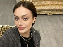 EllisDavies from LiveJasmin