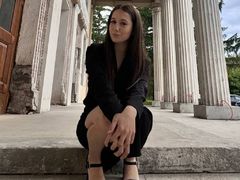 EllyMur from LiveJasmin