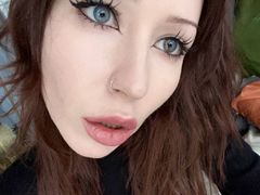 EllyRavenel - female with brown hair webcam at LiveJasmin