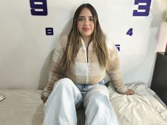 EllyeConnor - blond female with  big tits webcam at LiveJasmin