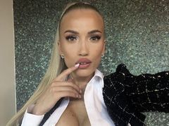 ElsaPresley - blond female with  big tits webcam at LiveJasmin