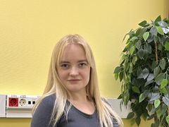 ElvaBenham - blond female webcam at LiveJasmin