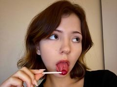 ElvaMikoti from LiveJasmin