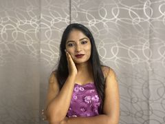 ElviraDemira - female with black hair webcam at LiveJasmin