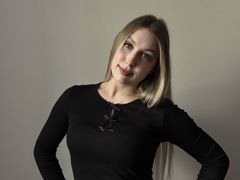 ElviraMarcial from LiveJasmin