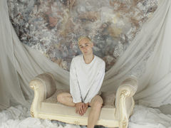 ElvisMorgan from LiveJasmin