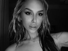 ElysiaXo from LiveJasmin