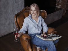 ElzaNorton - blond female webcam at LiveJasmin