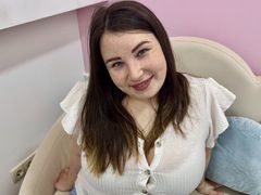 ElzaHope from LiveJasmin